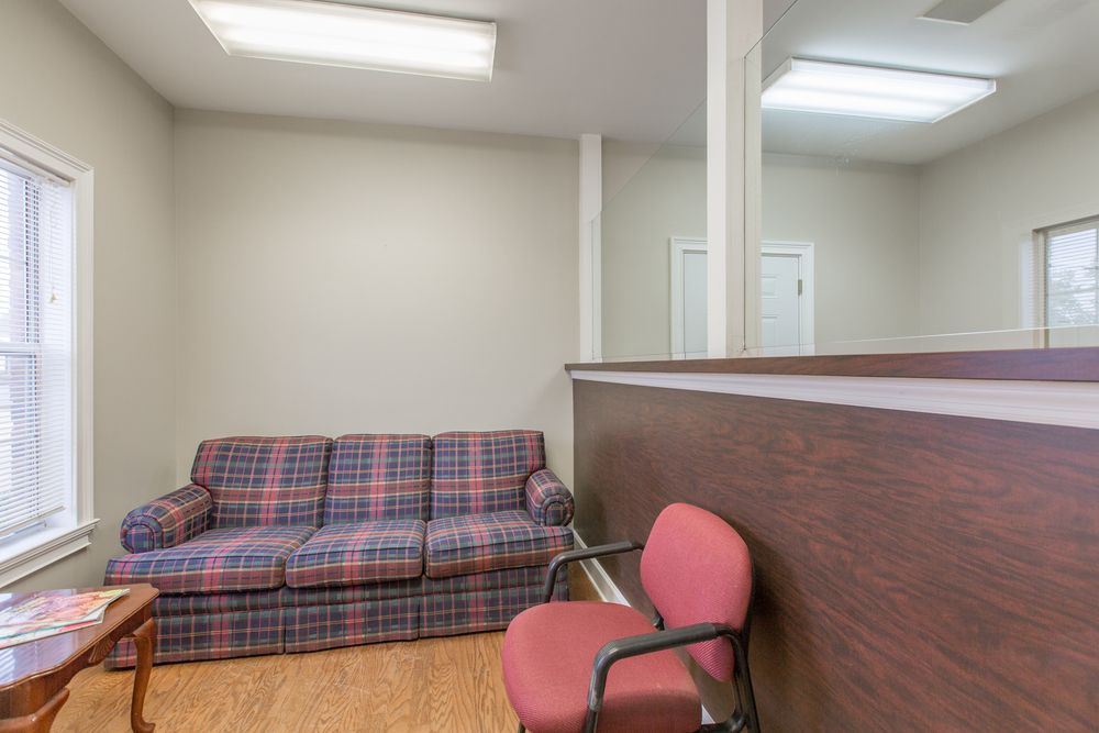 Office For Lease: 4414 Brainerd Rd, Chattanooga, TN 37411
